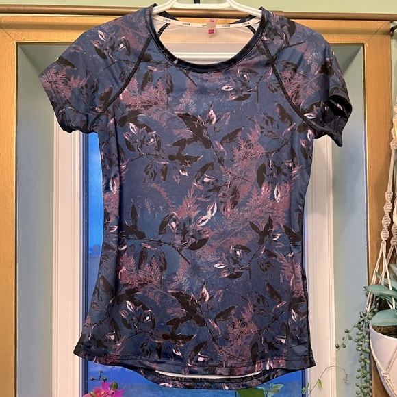 I.Fiv5 Purple & Blue Workout Top - Size XS - Picture 1 of 5